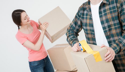 Secure Penge storage unit with organised belongings