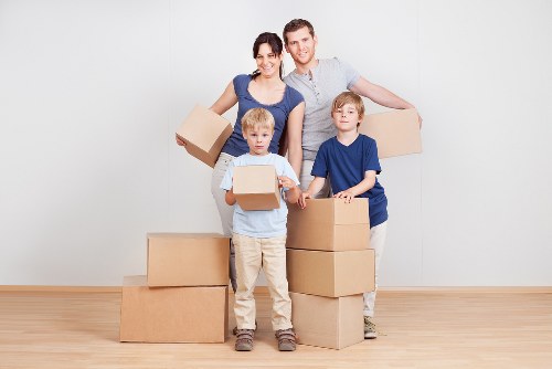 Residential mobile storage service for Penge households