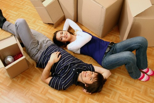 Penge storage services supporting clutter-free living