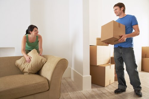 Confirmation of a storage booking and customer details